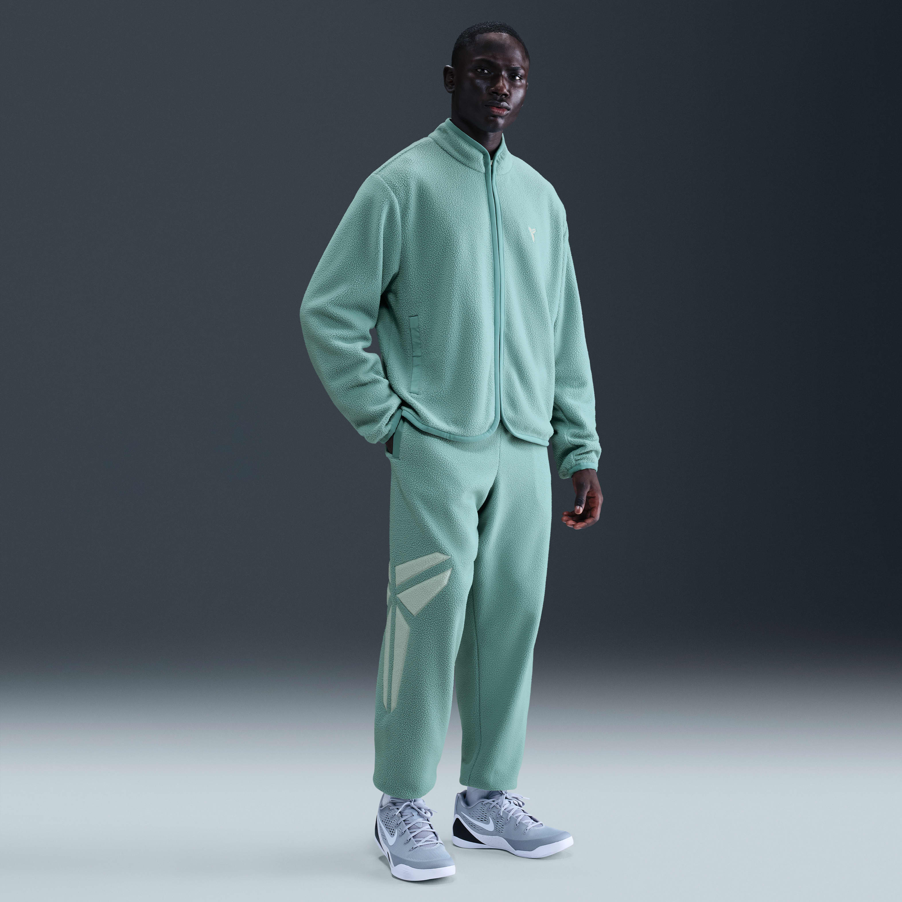デウソン神戸　ATHLETA DEUCAO KOBE ノースリーブシャツ Nike Kobe Men's Winterized Pants | The Summit